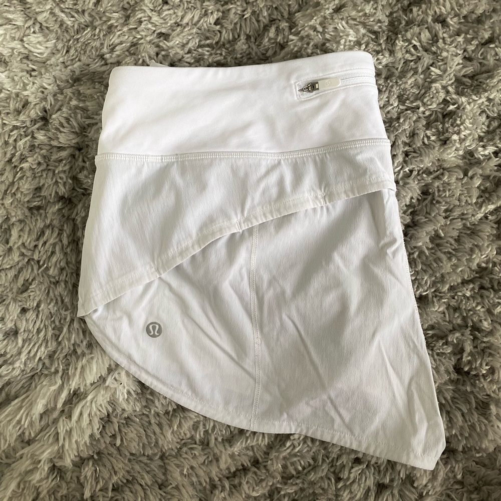white lululemon speed up shorts